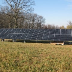 MI德克斯特的8千瓦太阳能电池板