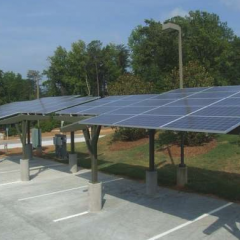 弗曼大学的太阳能电池阵列