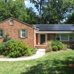 弗吉尼亚州牧场风格的住宅采用太阳能